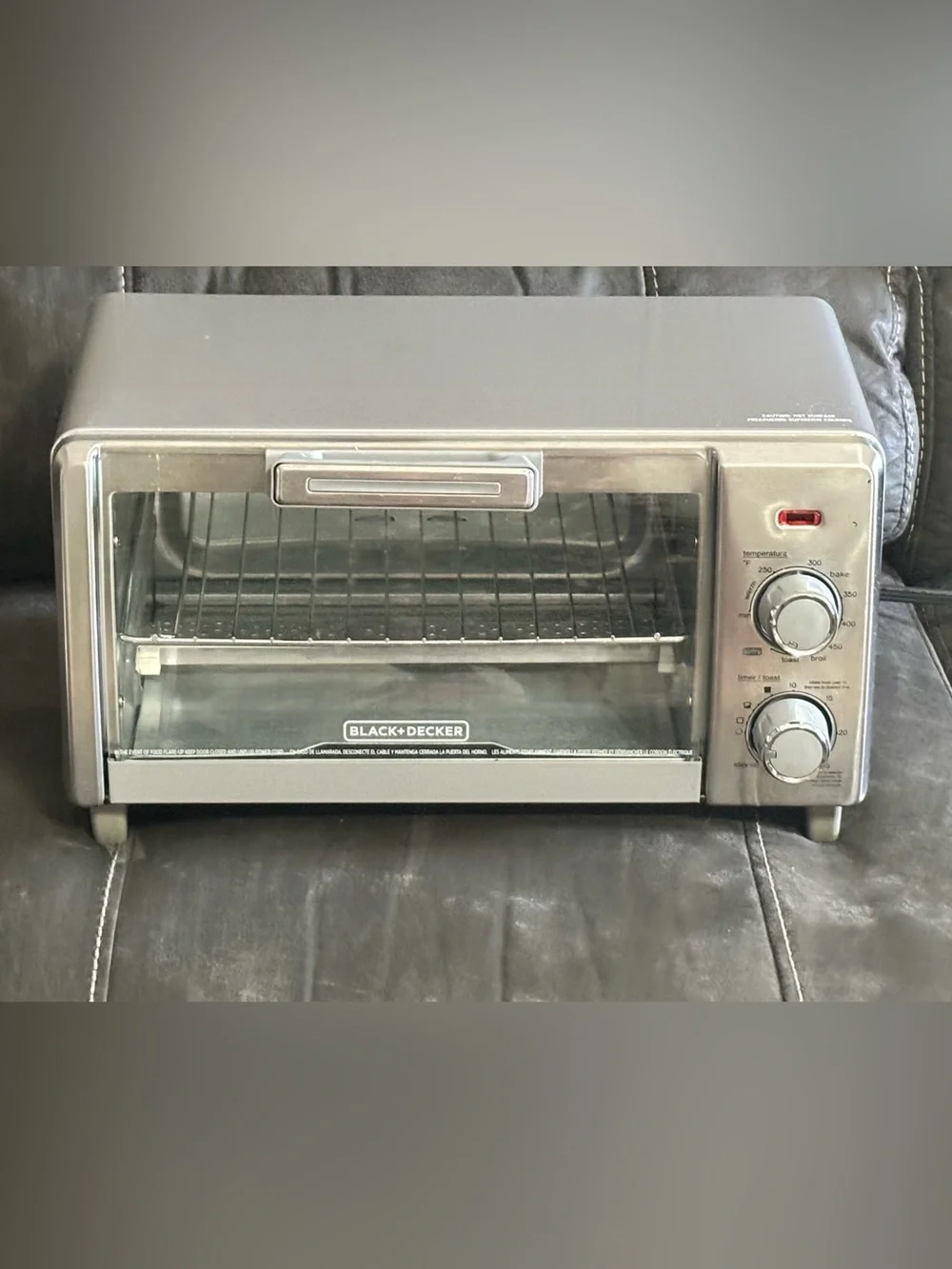 Black & Decker Silver Countertop Toaster Oven